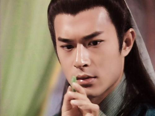 Dương Quá do Cổ Thiên Lạc thể hiện trong phim “Thần điêu đại hiệp” 1995. Khi đóng bộ phim này, Cổ Thiên Lạc vẫn còn là một nam diễn viên mới. Vai diễn Dương Quá của Cổ Thiên Lạc được coi là đẹp trai nhất so với các diễn viên khác. Tuy Dương Quá của Lưu Đức Hoa trước đó cũng được ngợi khen nhưng vai diễn của Cổ Thiên Lạc vẫn là đệ nhất Dương Quá.