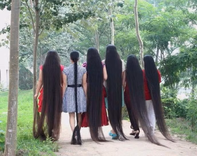 Tóc dài như... ma nữ