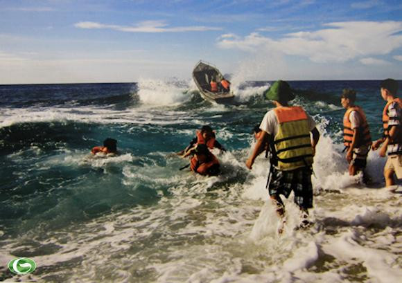 Vẫy vùng. ảnh: Nha Trang. (Ảnh: Vũ Anh Tuấn)