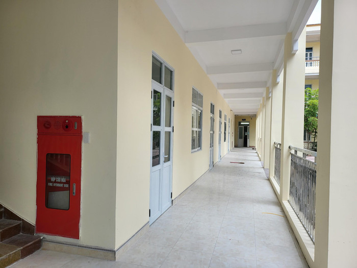 Trường Trung học cơ sở Ngô Gia Tự được xây mới dãy nhà 3 tầng với tổng kinh phí gần 15 tỷ đồng (Ảnh: Lã Tiến) Trường Trung học cơ sở Ngô Gia Tự được xây mới dãy nhà 3 tầng với tổng kinh phí gần 15 tỷ đồng (Ảnh: Lã Tiến)