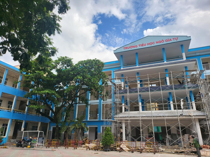 Trường Tiểu học Ngô Gia Tự được đầu tư xây mới dãy nhà 4 tầng với 16 lớp học (Ảnh: Lã Tiến) Trường Tiểu học Ngô Gia Tự được đầu tư xây mới dãy nhà 4 tầng với 16 lớp học (Ảnh: Lã Tiến)