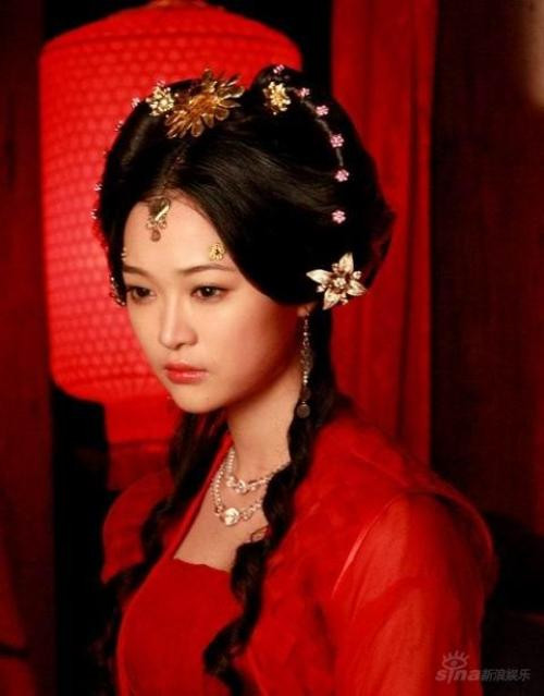 Tiểu Chiêu của Hà Trác Ngôn trong Ỷ Thiên Đồ Long Ký do Hoa Nghị sản xuất năm 2009.