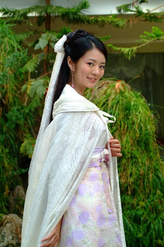 An Dĩ Hiên (tập đoàn Hoa Nghị - 2009) An Dĩ Hiên (tập đoàn Hoa Nghị - 2009)