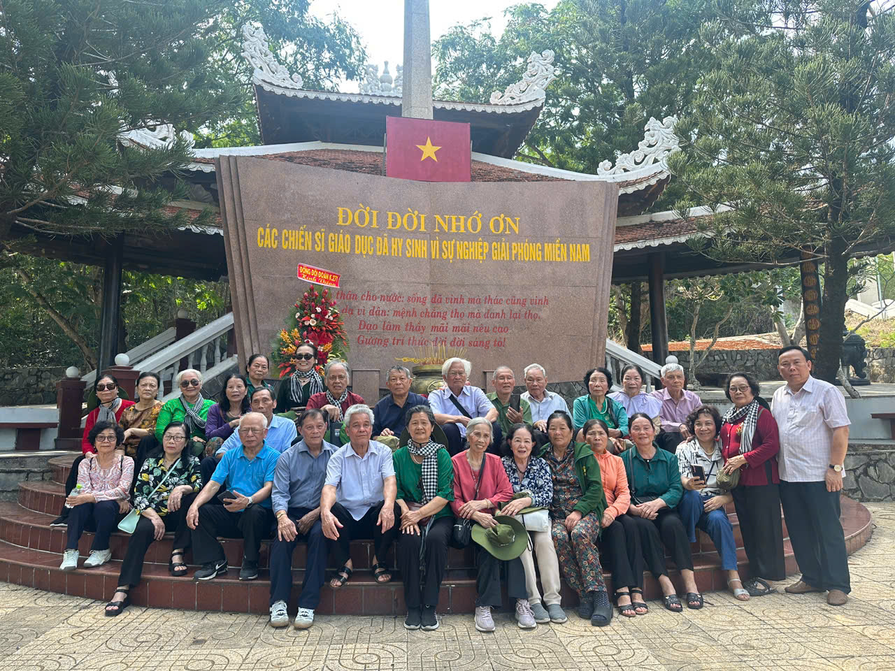 Nhà giáo đi B và ký ức về những năm tháng tuổi trẻ rực rỡ nhất