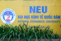 Đào tạo từ xa Đại học Kinh tế Quốc dân: Học phí gần 100 triệu đồng/sinh viên/khóa
