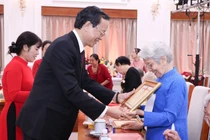 Thứ trưởng Phạm Ngọc Thưởng: Nhà giáo đi B là những tấm gương sáng ngời về trí tuệ, lòng yêu nước