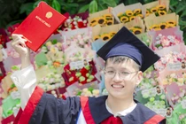 Thủ khoa ngành Công nghệ thông tin Trường ĐH Công nghệ với bảng thành tích ấn tượng