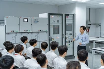 Kết thúc hoạt động của HĐT mà hiệu trưởng vẫn đương nhiệm thì đó là quyền không hợp pháp