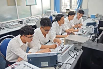 Trường Đại học Công nghệ-ĐHQGHN: Khẳng định uy tín đào tạo, cung cấp nhân lực KHCN, đổi mới sáng tạo