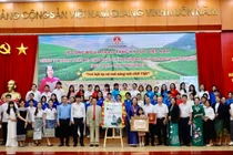 Xác lập kỷ lục Việt Nam cho tác phẩm "Nơi hội tụ và tỏa sáng nét chữ Việt” 