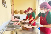 Sở GD&ĐT Hà Nội yêu cầu trường học rà soát đầu mối cung cấp thực phẩm, sữa, suất ăn phục vụ học sinh