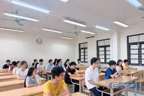 Sáng nay, hơn 123.000 thí sinh làm bài môn Ngữ văn kỳ thi vào lớp 10 tại Hà Nội
