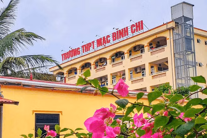 thpt-mac-dinh-chi.png