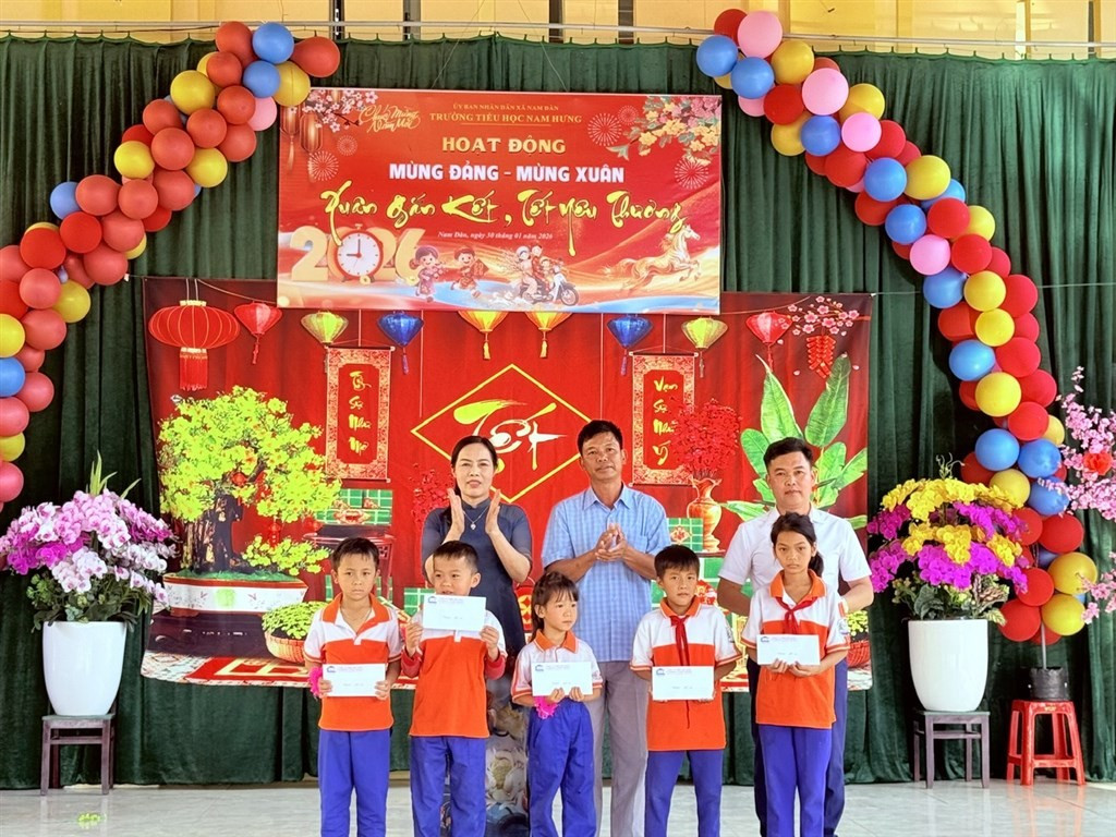 th-nam-hung.jpg