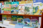 Lựa chọn một bộ SGK thống nhất tiến tới miễn phí thì sách của NXBGDVN là hợp lý