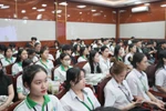 Học Quản trị kinh doanh, SV có cơ hội thích ứng với văn hóa kinh doanh đa dạng