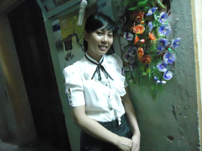 Ngọc Mai là cô gái vui vẻ, năng động nhưng cũng là cô gái sống tình cảm, nhiệt tình trong mọi lĩnh vực, sống ngay thẳng, hòa đồng với tất cả mọi người, đặc biệt Ngọc Mai cũng rất thích tà áo dài Việt Nam