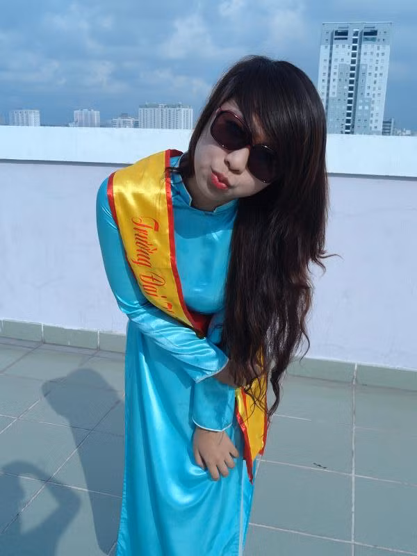 Thùy Linh là cô gái có khuôn mặt dễ nhìn, ngoan hiền, vui tính, tham gia vì muốn thử sức, vui là chính, các bạn ủng hộ cho Thùy Linh nhé