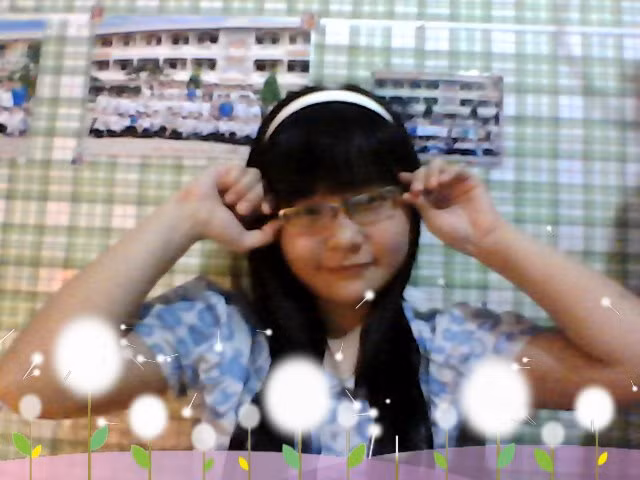 Là người hòa đồng, dễ tính và thoải mái nên được mọi người yêu quí, Thùy Dương luôn quan niệm sống rằng" hãy trân trọng những gì mình có vì có thể hôm nay là ngày sống cuối cùng"