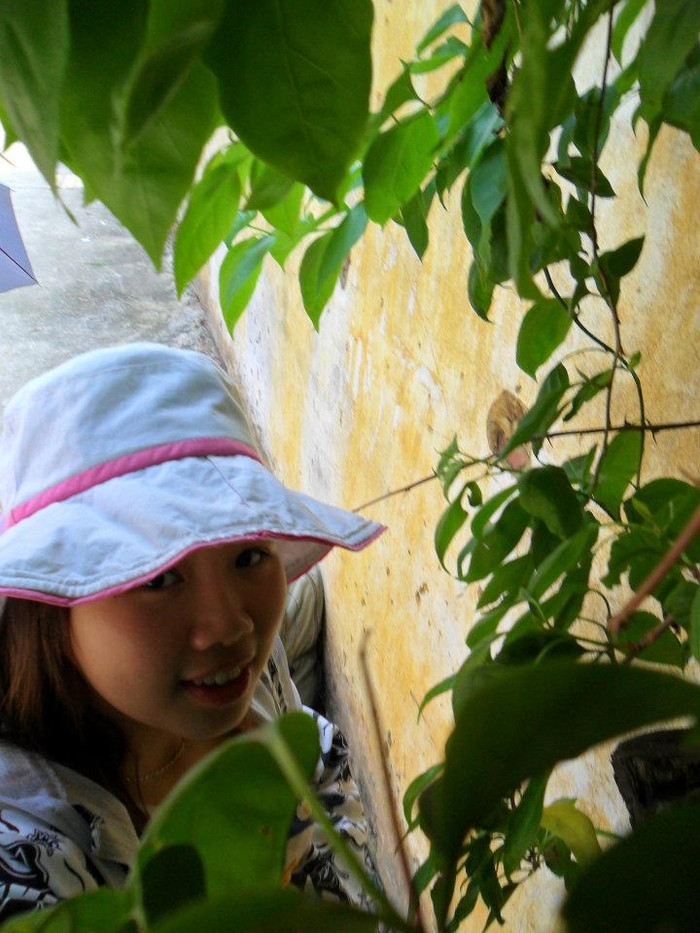 Hơn nữa, Hạnh luôn cho rằng, khi để mình tham gia bất cứ một cuộc thi nào, đó là cơ hội để Hạnh thử thách chính mình, tôi luyện thêm bản lĩnh cho mình và chiến thắng chính mình! Hi vọng cuộc thi này sẽ giúp hạnh có thêm nhiều trải nghiệm mới mẻ, giúp Hạnh trưởng thành và hạnh phúc hơn. Câu danh ngôn tâm đắc nhất: Thà một phút huy hoàng rồi chợt tắt - Còn hơn buồn le lói suốt trăm năm. Rất mong nhận được sự ủng hộ của các ban.