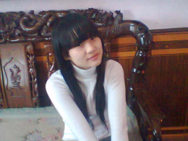 Trinh thích tham gia các hoạt động ngoai khóa, thích giao lưu bạn bè, thích được đi tham quan du lịch để mở rộng tầm mắt. Là người hòa đồng, sôi nổi, nhiệt tình. Mạnh mẽ và cá tính-đó là tính cách của Trinh.