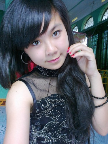 Thu Quỳnh là cô gái vui tính, thích shopping, thích vẻ đẹp từ thiên nhiên Thu Quỳnh là cô gái vui tính, thích shopping, thích vẻ đẹp từ thiên nhiên