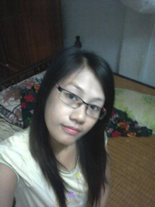 Thúy rất thích được tham gia các hoạt động xã hội, thích đi du lịch để biết nhiều nơi, mở rộng tầm mắt và rất thích kết giao bạn bè