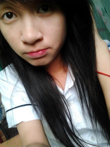 Cúc thích ca hát và nhảy múa, tự thấy mình sống hết mình, tình cản, đôi khi hay ít nói. Mong được sự ủng hộ của mọi người.