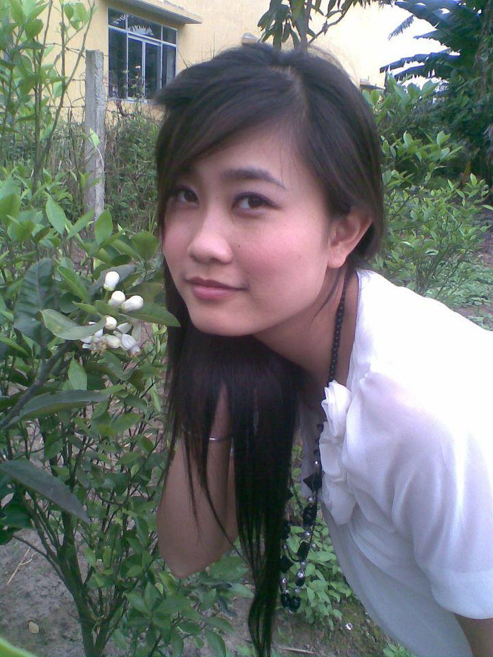 Phương là cô gái tính tình vui vẻ, thoải mái hòa đồng. Sở thích: du lịch và kết bạn. Rất vui được kết bạn và làm quen với các bạn trên cả nước Phương là cô gái tính tình vui vẻ, thoải mái hòa đồng. Sở thích: du lịch và kết bạn. Rất vui được kết bạn và làm quen với các bạn trên cả nước