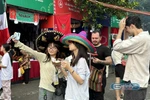 Người dân háo hức trải nghiệm các hoạt động tại Lễ hội Văn hóa Thế giới Hà Nội