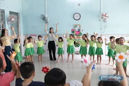 Thông qua Nghị quyết về phổ cập giáo dục mầm non cho trẻ 3-5 tuổi