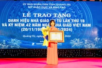 Hơn 20 năm nặng lòng với nghề dạy học của cô giáo vùng khó nơi “ốc đảo” Trấm