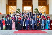 Thủ tướng Chính phủ gặp mặt đại diện các nhà giáo tiêu biểu nhân Ngày Nhà giáo Việt Nam 20/11