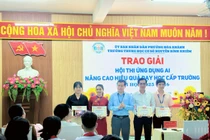Nhiều trường mời chuyên gia đến tập huấn AI, hỗ trợ GV chọn công cụ phù hợp với từng bài giảng