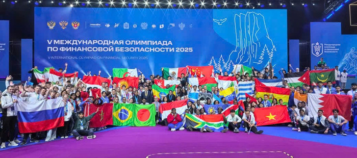 IOFS 2025 quy tụ đông đảo thí sinh đến từ nhiều quốc gia trên thế giới.