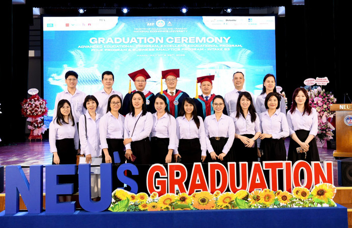 ae197cc573c0fa9ea3d1.jpg