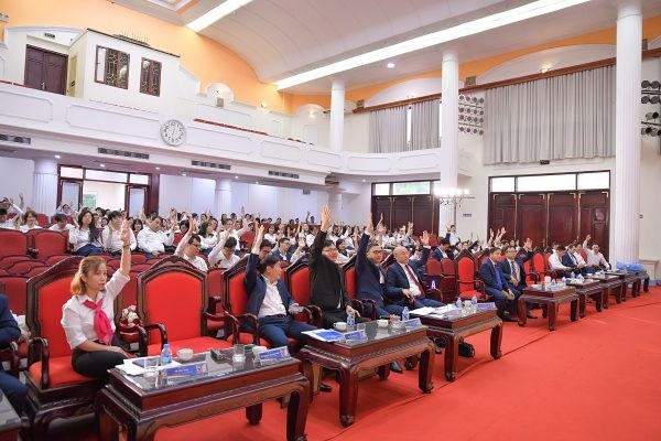 Hội nghị thu hút sự quan tâm của cán bộ, giảng viên nhà trường.