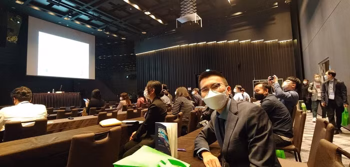 Tiến sĩ Giáp Văn Tiến tại Hội nghị Asia-Pacific Forum on Renewable Energy năm 2022. Ảnh: NVCC.