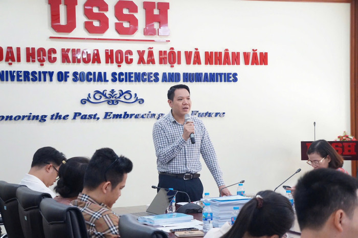 Tiến sĩ Cam Anh Tuấn, Trưởng khoa, Khoa Lưu trữ học – Quản trị văn phòng, Trường Đại học Khoa học Xã hội và Nhân văn (Đại học Quốc gia Hà Nội). Ảnh: website nhà trường f84f33f3e532506c0923.jpg