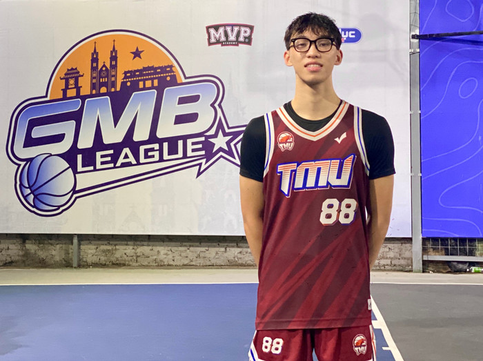 Cầu thủ Chu Đức Anh - đội trưởng đội U23 nam Trường Đại học Thương mại. img-3063.jpg