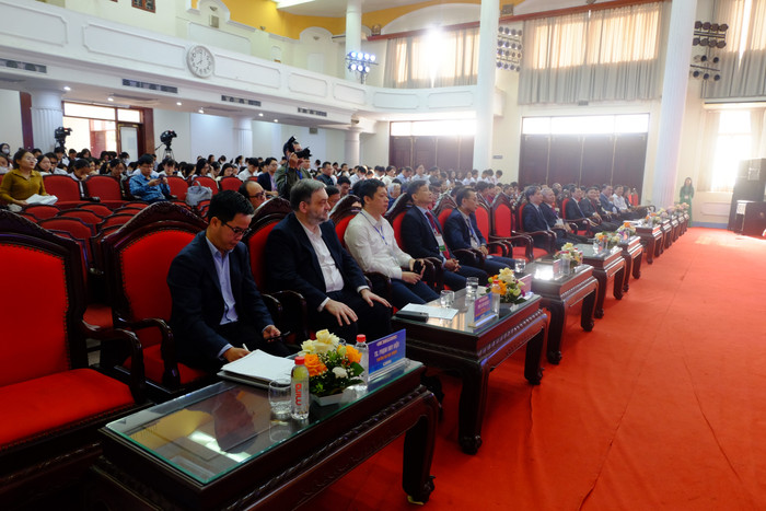 Các đại biểu tham dự hội nghị. Các đại biểu tham dự hội nghị.