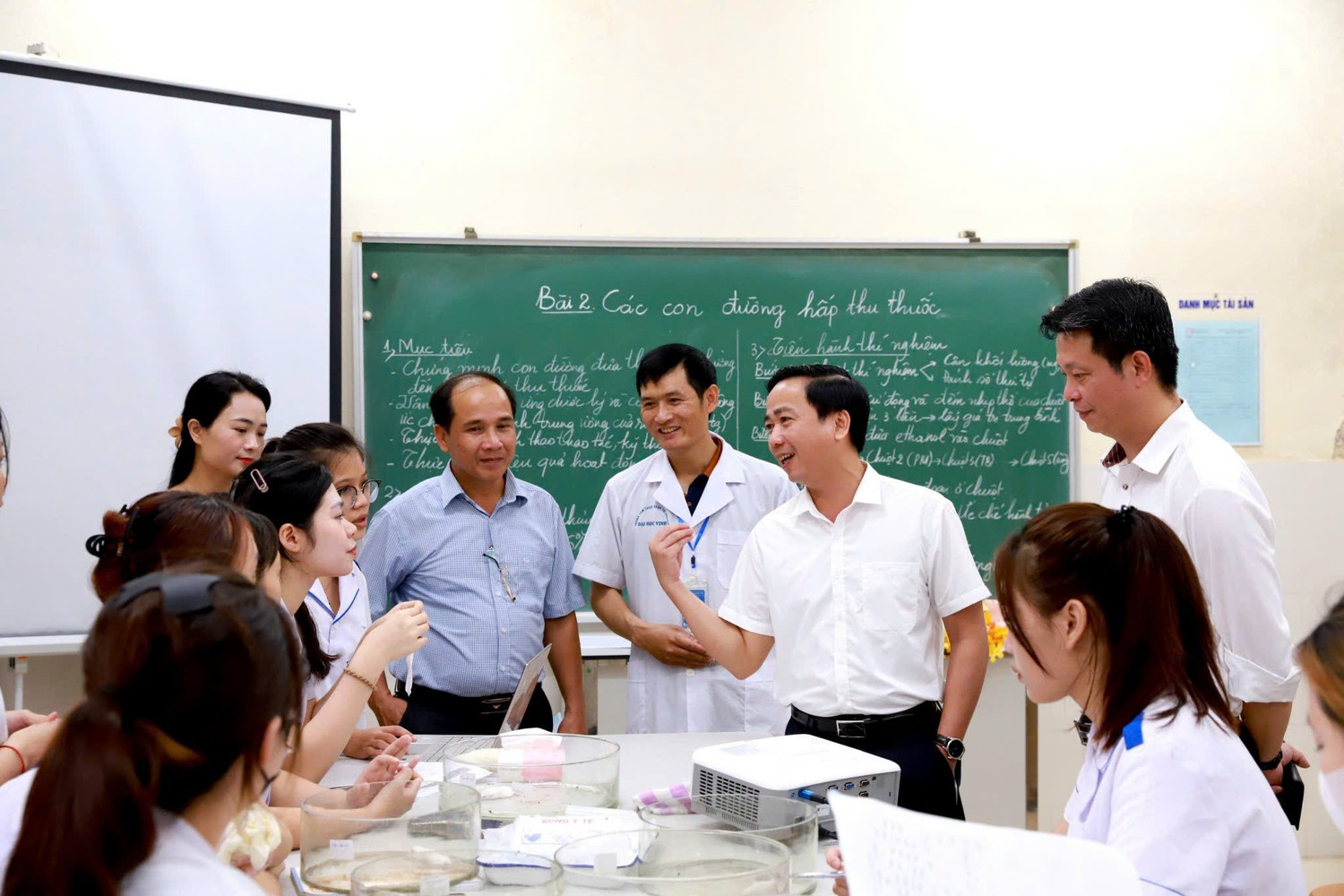 bo-nhiem-2.jpg