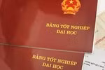 Anh lái xe taxi và trăn trở chuyện “tháo khoán” cho bằng tại chức