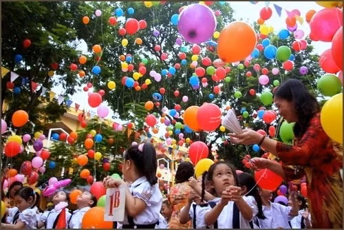 Theo quan điểm của Giáo sư Hồ Ngọc Đại: "Để trưởng thành, trẻ phải tự ăn. Để phát triển, trẻ phải tự học". ảnh minh họa: Linh Hương