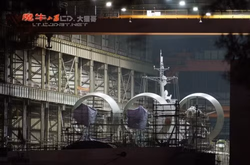 Trung Quốc tiến hành nội địa hóa tàu đệm khí cỡ lớn Zubr của Ukraine. Trung Quốc tiến hành nội địa hóa tàu đệm khí cỡ lớn Zubr của Ukraine.