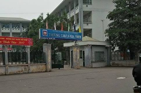 Trường Trung học Cơ sở Gia Thụy, Long Biên có liên kết với Language Link và DynEd (ảnh Quốc Toản. nguồn giaoduc.net.vn). Trường Trung học Cơ sở Gia Thụy, Long Biên có liên kết với Language Link và DynEd (ảnh Quốc Toản. nguồn giaoduc.net.vn).