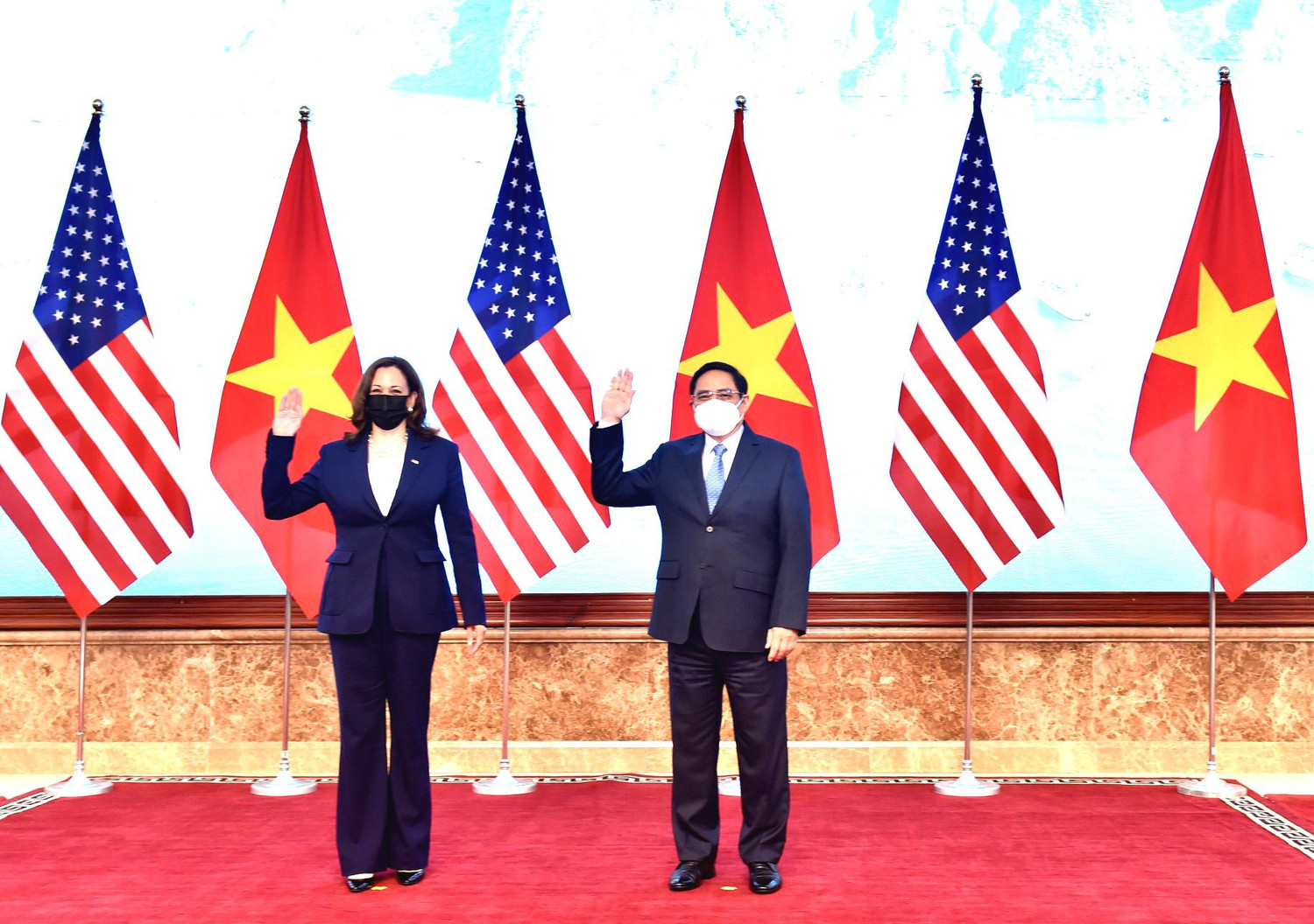 Thủ tướng Phạm Minh Chính và Phó Tổng thống Hoa Kỳ Kamala Harris. Ảnh: Nhật Bắc/VGP