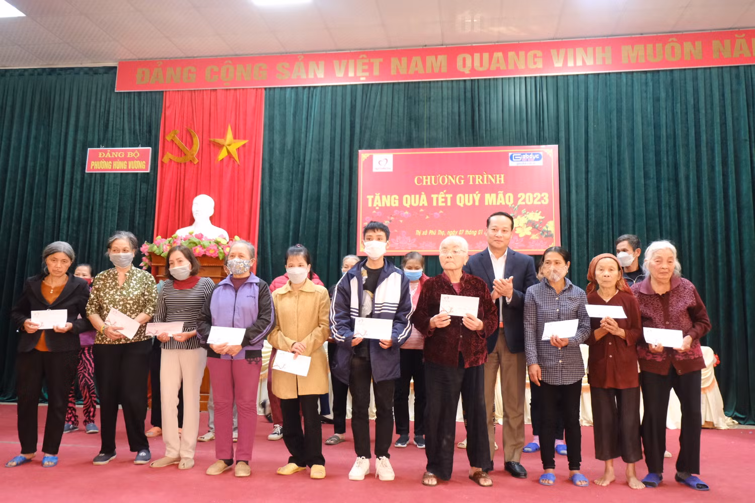 Đây là nguồn động viên to lớn đối với bà con.