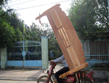 Lại thêm một... tay lái lụa.