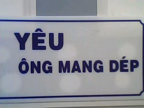 Cứ đi dép là yêu.